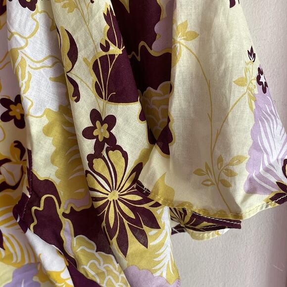 Maeve Cinched Flutter-Sleeve Top Yellow Motif - Picture 8 of 16